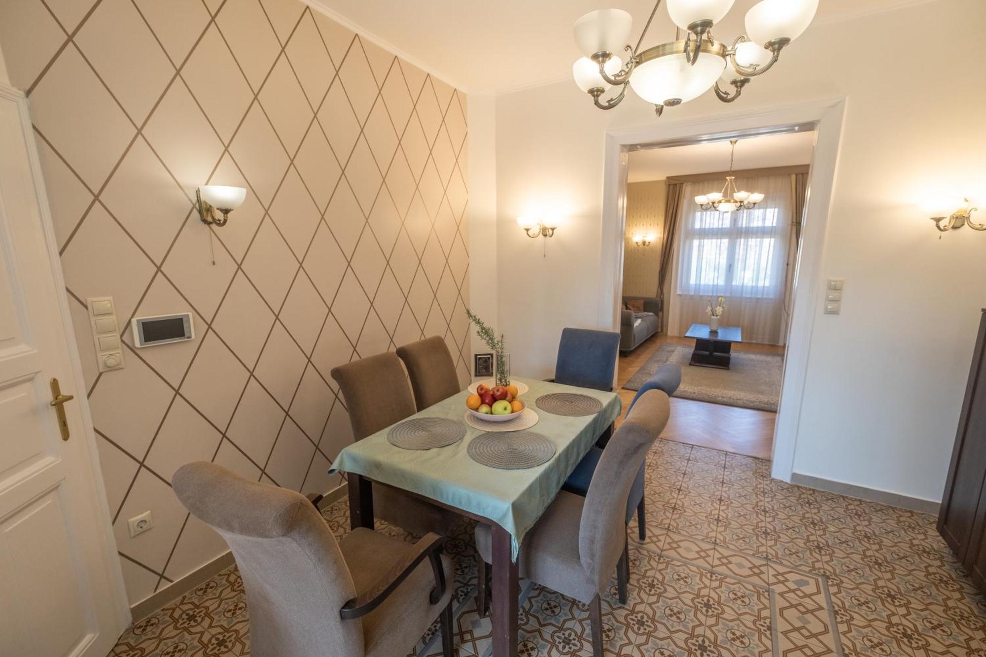 Giovanni'S Airport House Budapest Kültér fotó