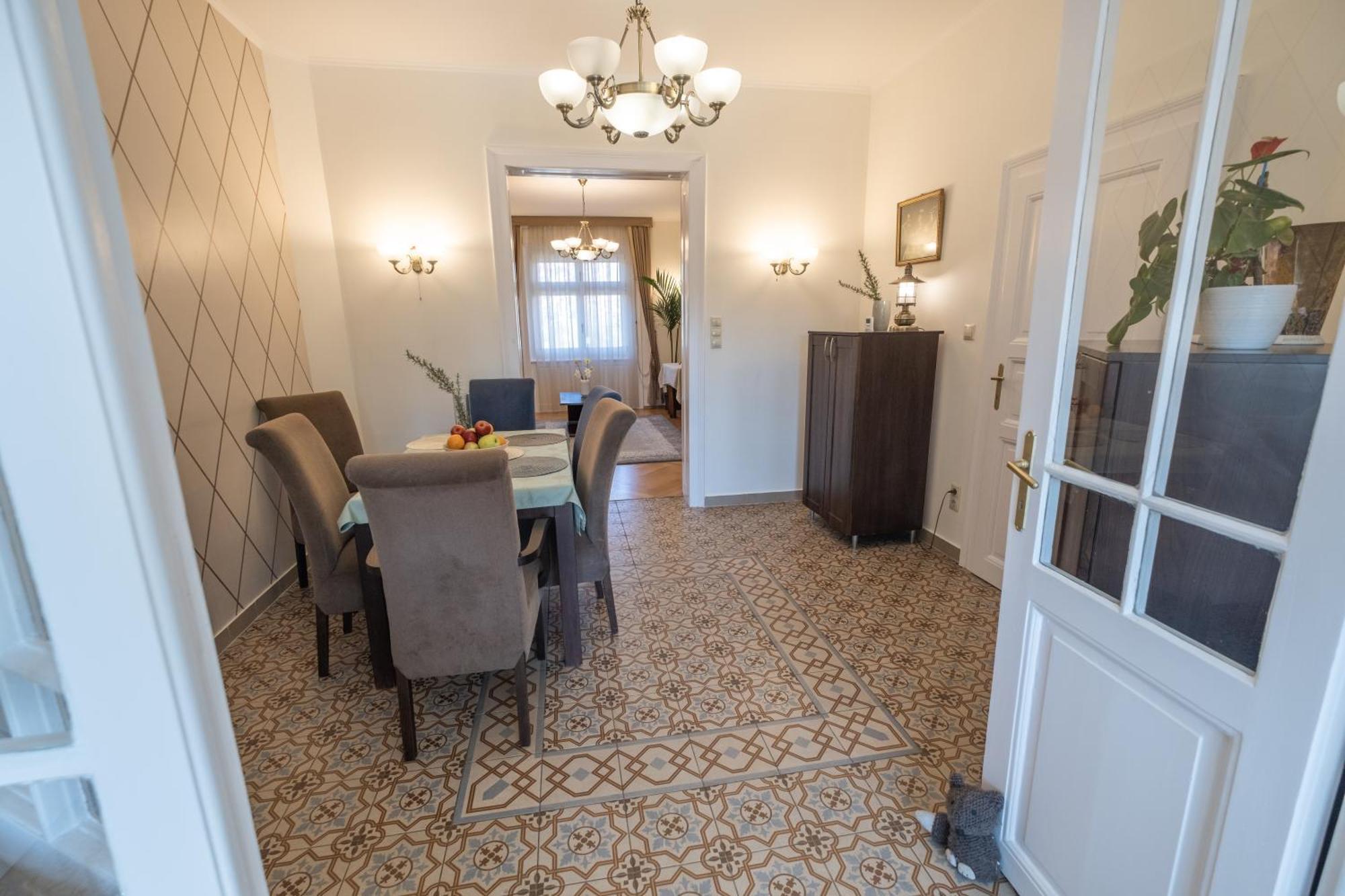 Giovanni'S Airport House Budapest Kültér fotó